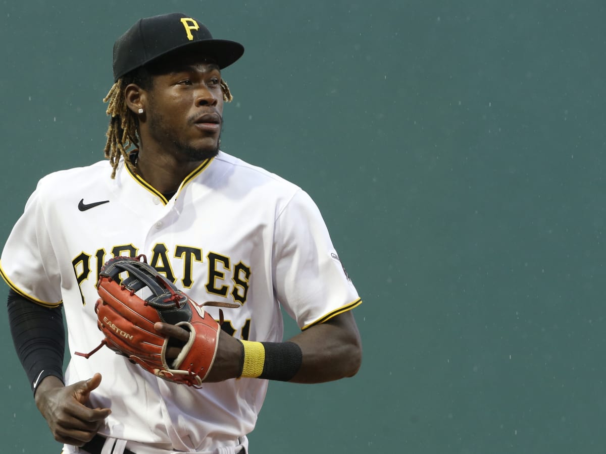 Oneil Cruz, Pirates top Reds on opening day - CBS Pittsburgh