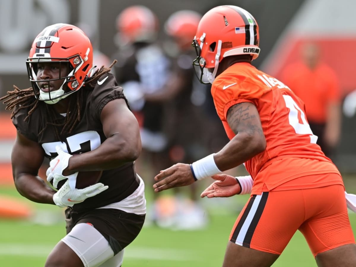 Browns Nick Chubb Weighs in on Kareem Hunt - Sports Illustrated Cleveland  Browns News, Analysis and More