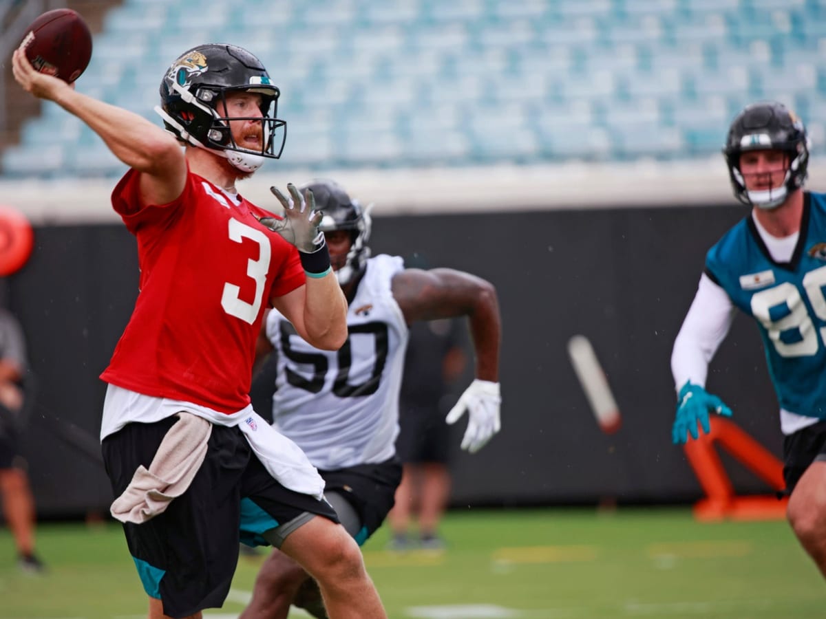 Ex-Iowa QB C.J. Beathard carted off Jaguars' practice field Monday