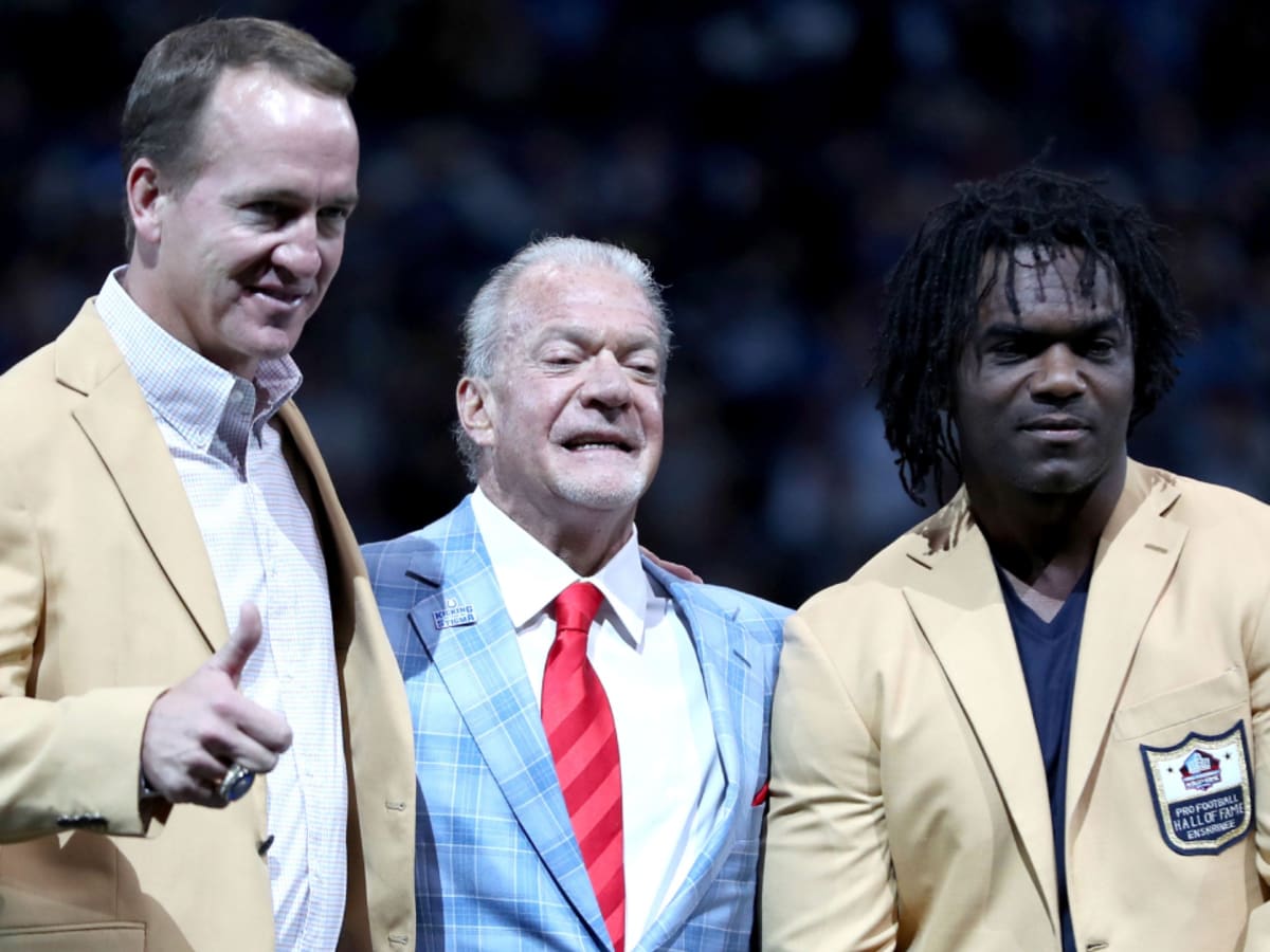 Jeff Saturday and Edgerrin James celebrate Colts win over Raiders