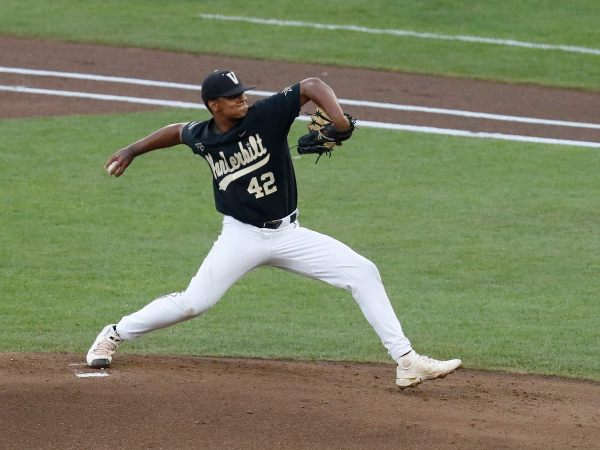 Vanderbilt baseball: Carter Young hit secures College World Series