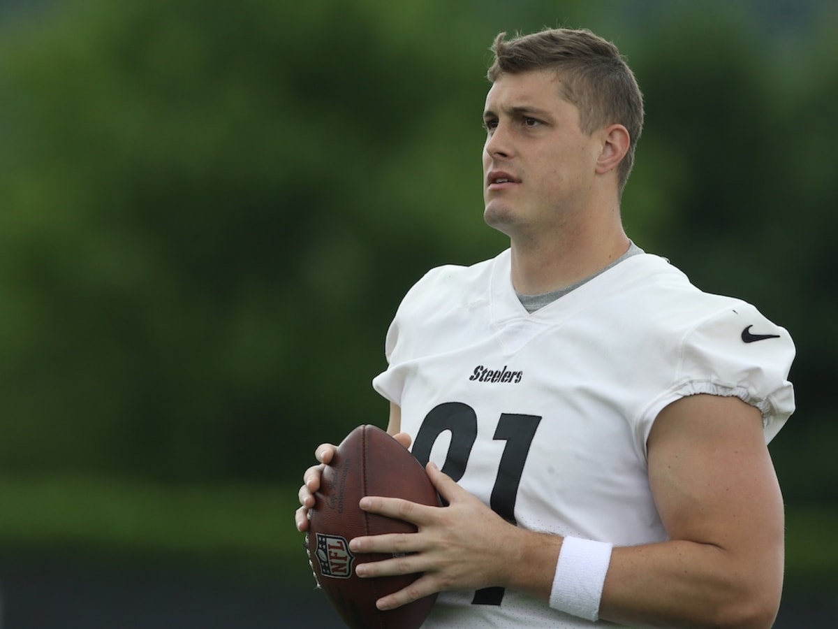 Pittsburgh Steelers tight end Zach Gentry (81) walks on the sideline during  the first half of a preseason NFL football game against the Jacksonville  Jaguars, Saturday, Aug. 20, 2022, in Jacksonville, Fla. (