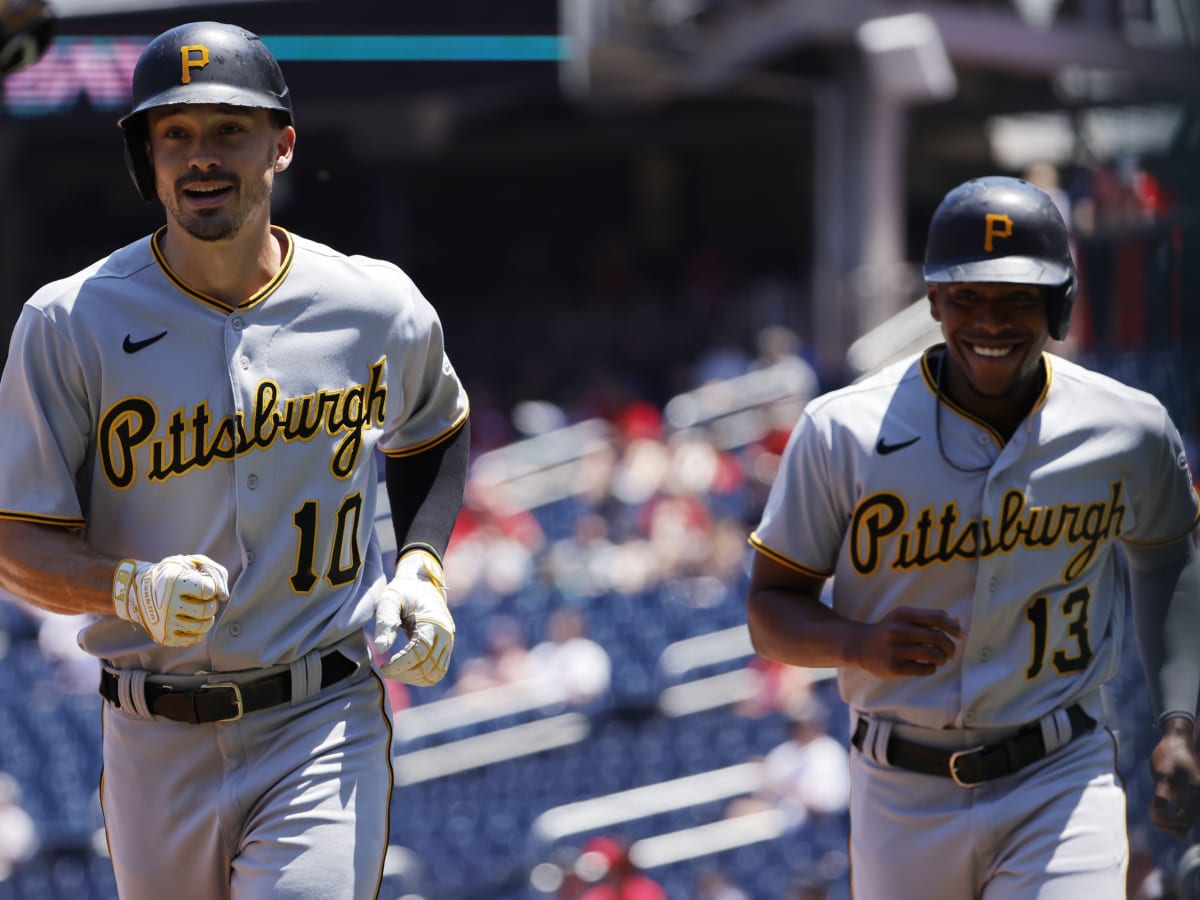 New dad Bryan Reynolds homers in Pirates win