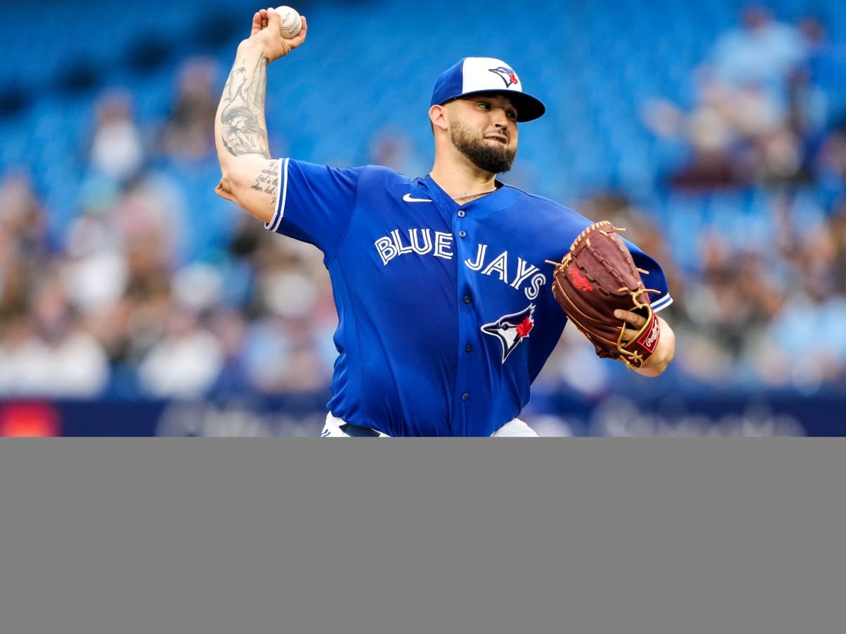 Blue Jays' Alek Manoah steals show while mic'd up, talking back with Fox  broadcasters during 2022 MLB All-Star Game