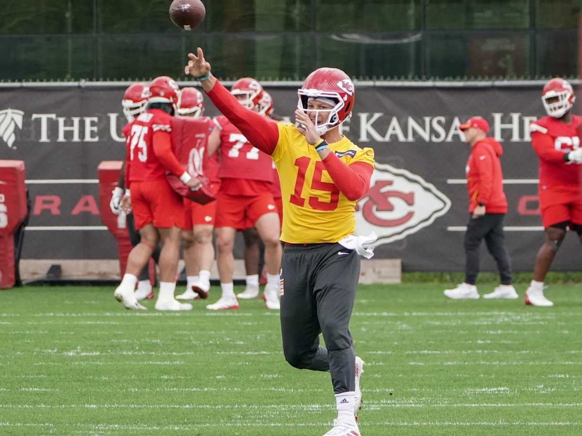 PFF Gives Kansas City Chiefs B Offseason Grade