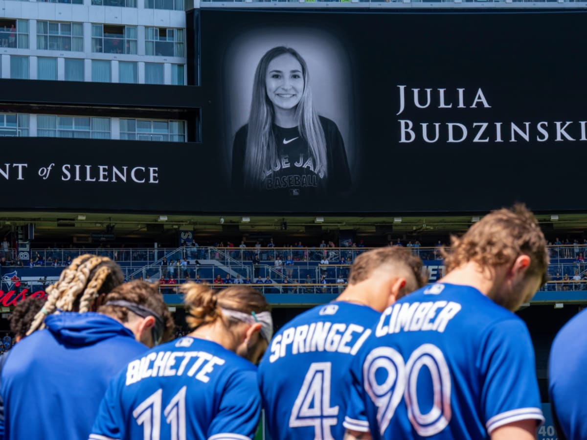 🏆 HISTORY 🏆 Congratulations to Bianca - Toronto Blue Jays