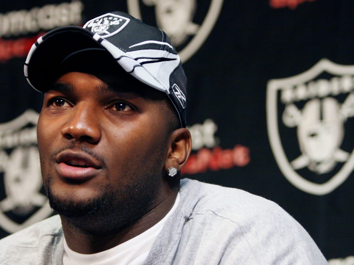 JaMarcus Russell sheds weight in comeback attempt