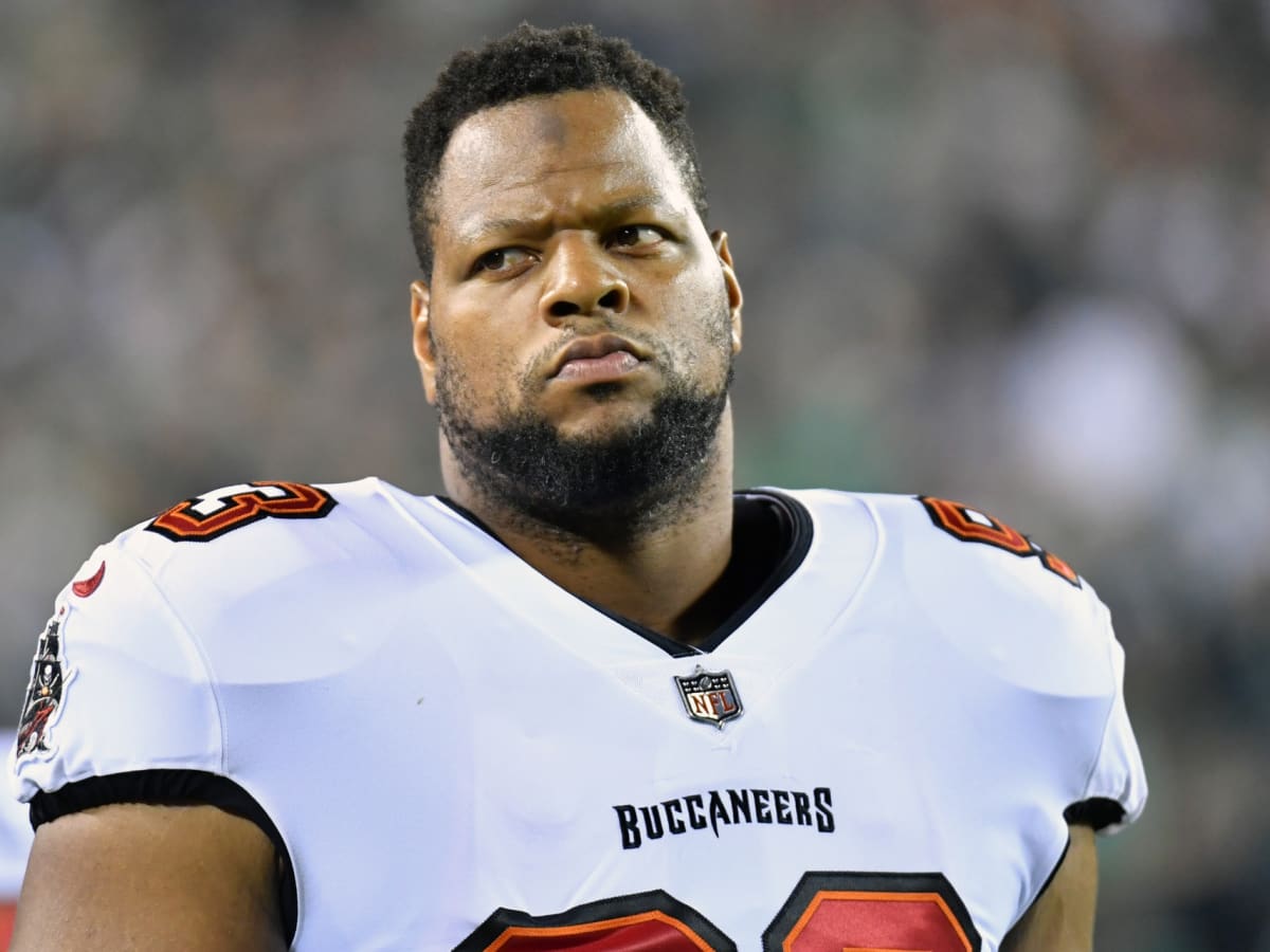 Report: Browns, Vikings, Raiders interested in Ndamukong Suh