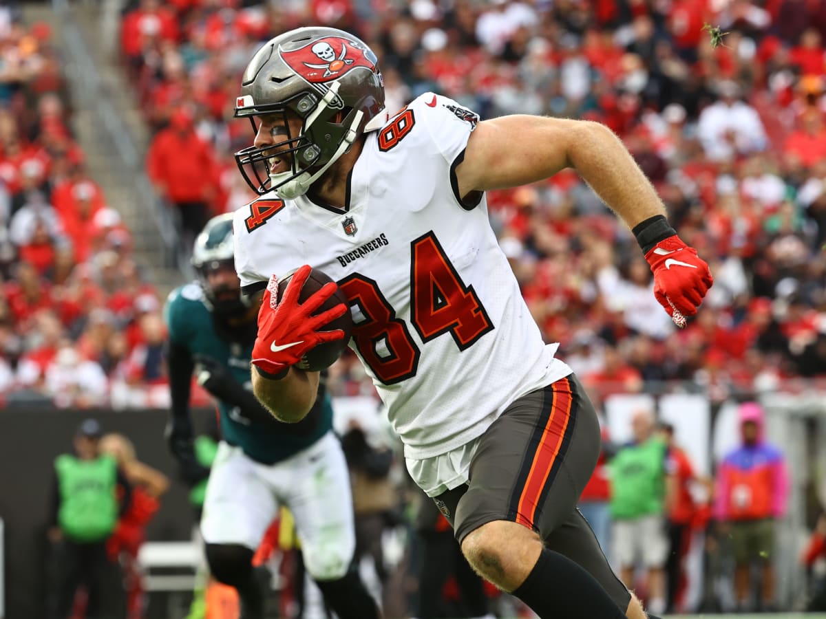 Bucs rookie tight end Cade Otton is cleared for training camp