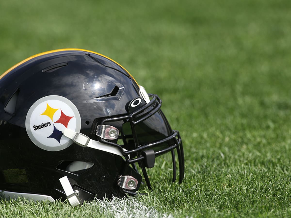 Former Steelers WR Johnson dies at age 50