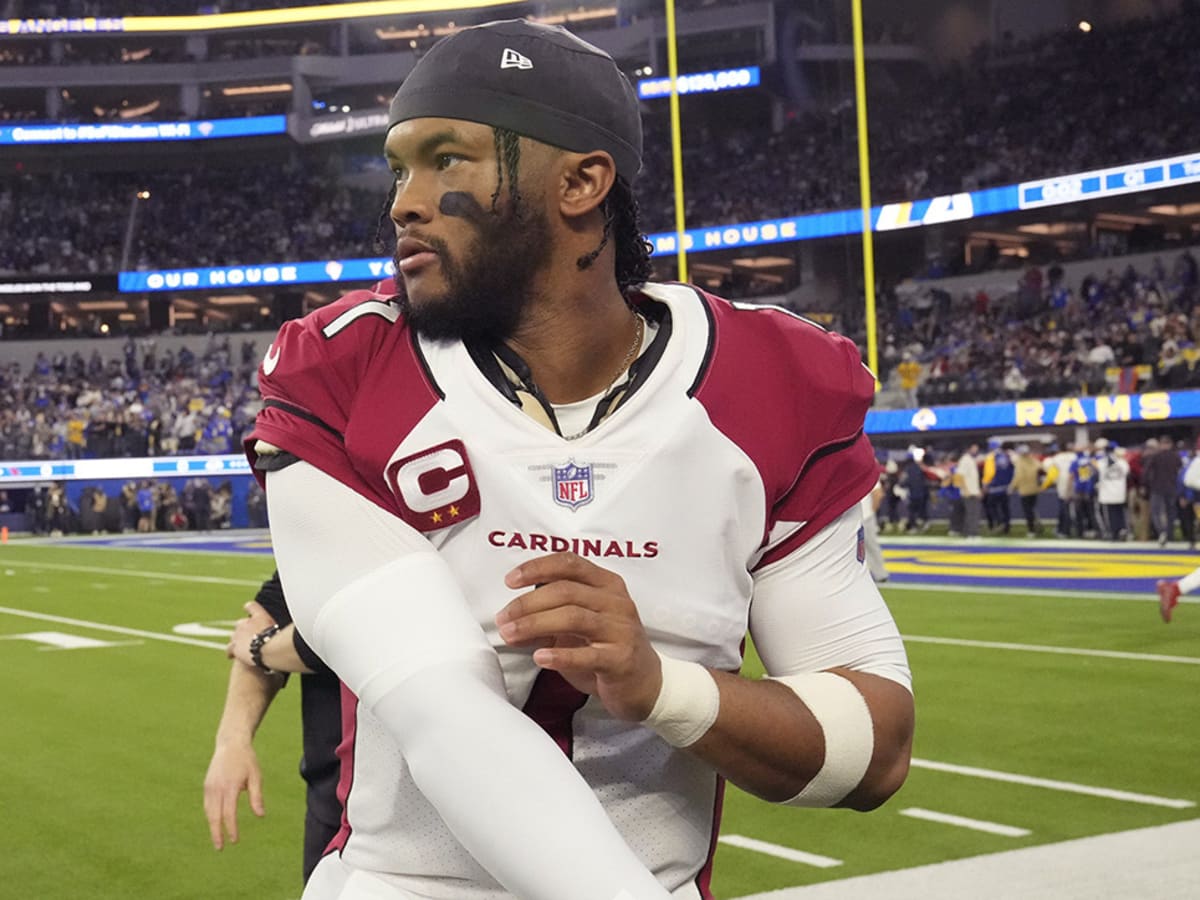 Kyler Murray: NFL World Reacts to QB's Extravagant Pregame Suit - Sports  Illustrated