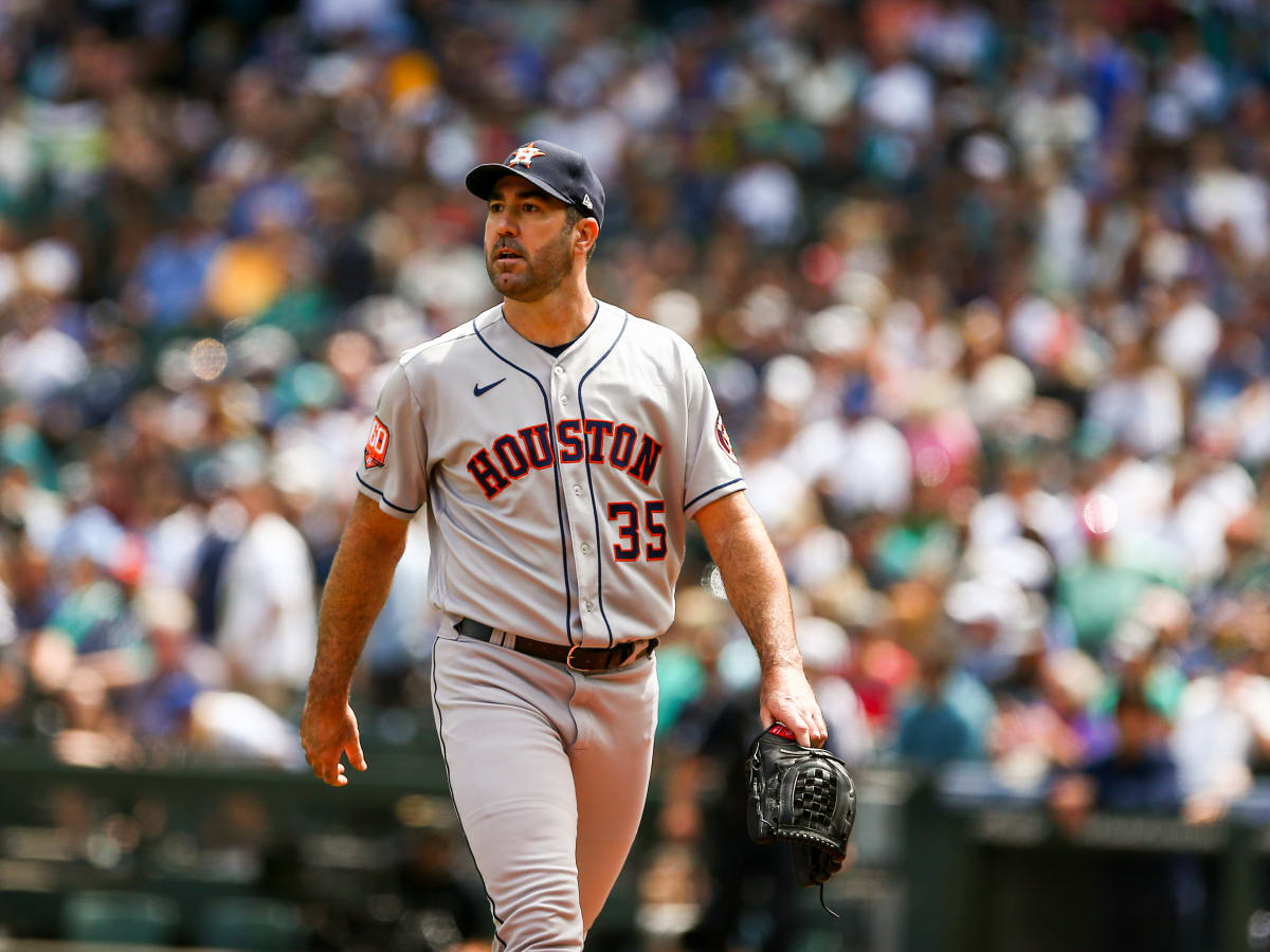 Astros rout Mariners 11-1 behind Verlander's MLB-leading 14th win - The  Columbian