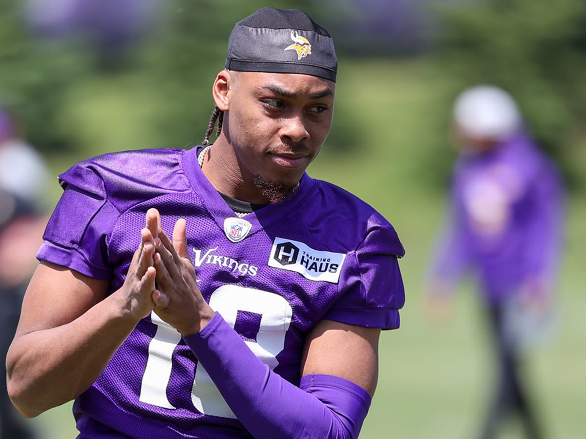 Vikings star Justin Jefferson plays his contract situation cool and  welcomes the pressure