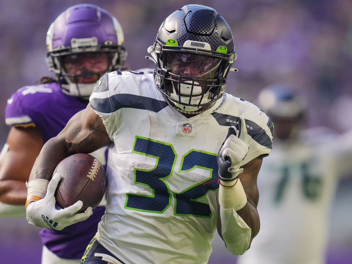 Why did Seahawks' Chris Carson fall out of top RB rankings? - Seattle Sports