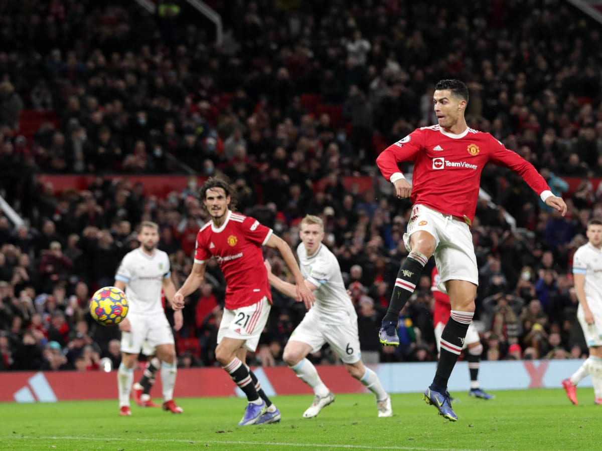 Cristiano Ronaldo throws another strop as Man Utd superstar fires blank vs  Burnley in worst goal drought in a DECADE