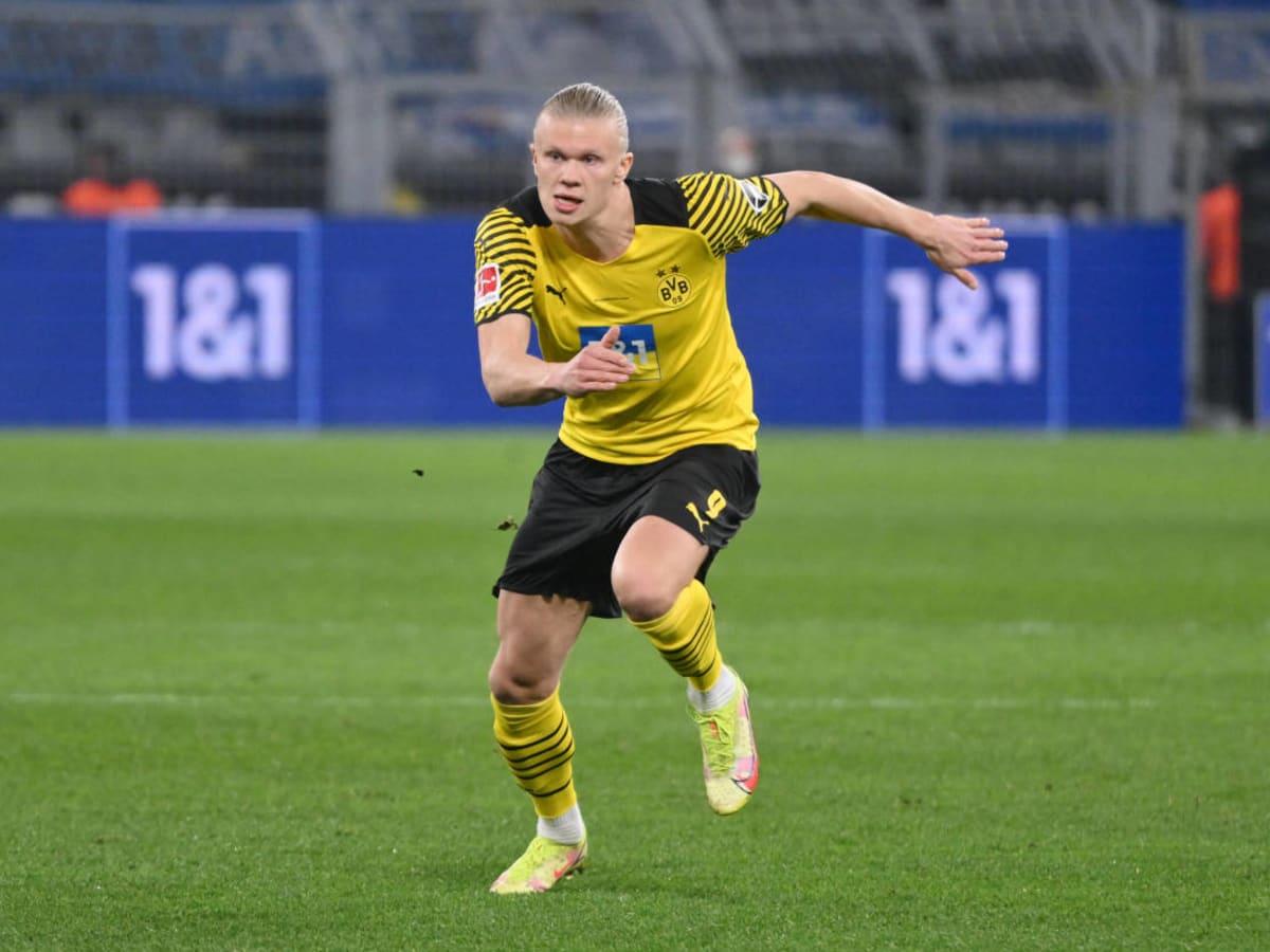 Transfer News Live on X: 🚨 Manchester City are set to offer Erling  Haaland a basic salary of £600,000-a-week if he extends his deal with them  beyond 2027. They want to stop