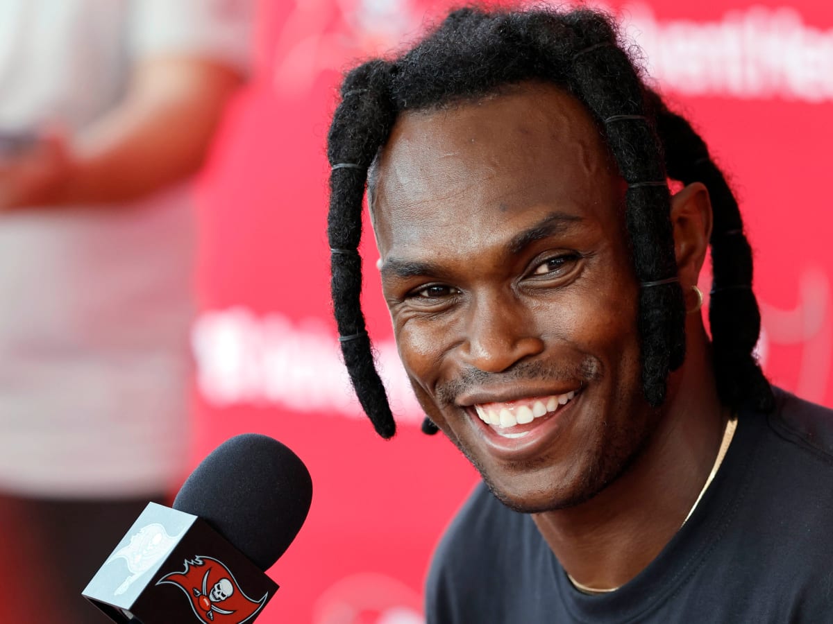 Julio Jones to attend training camp after reaching agreement with