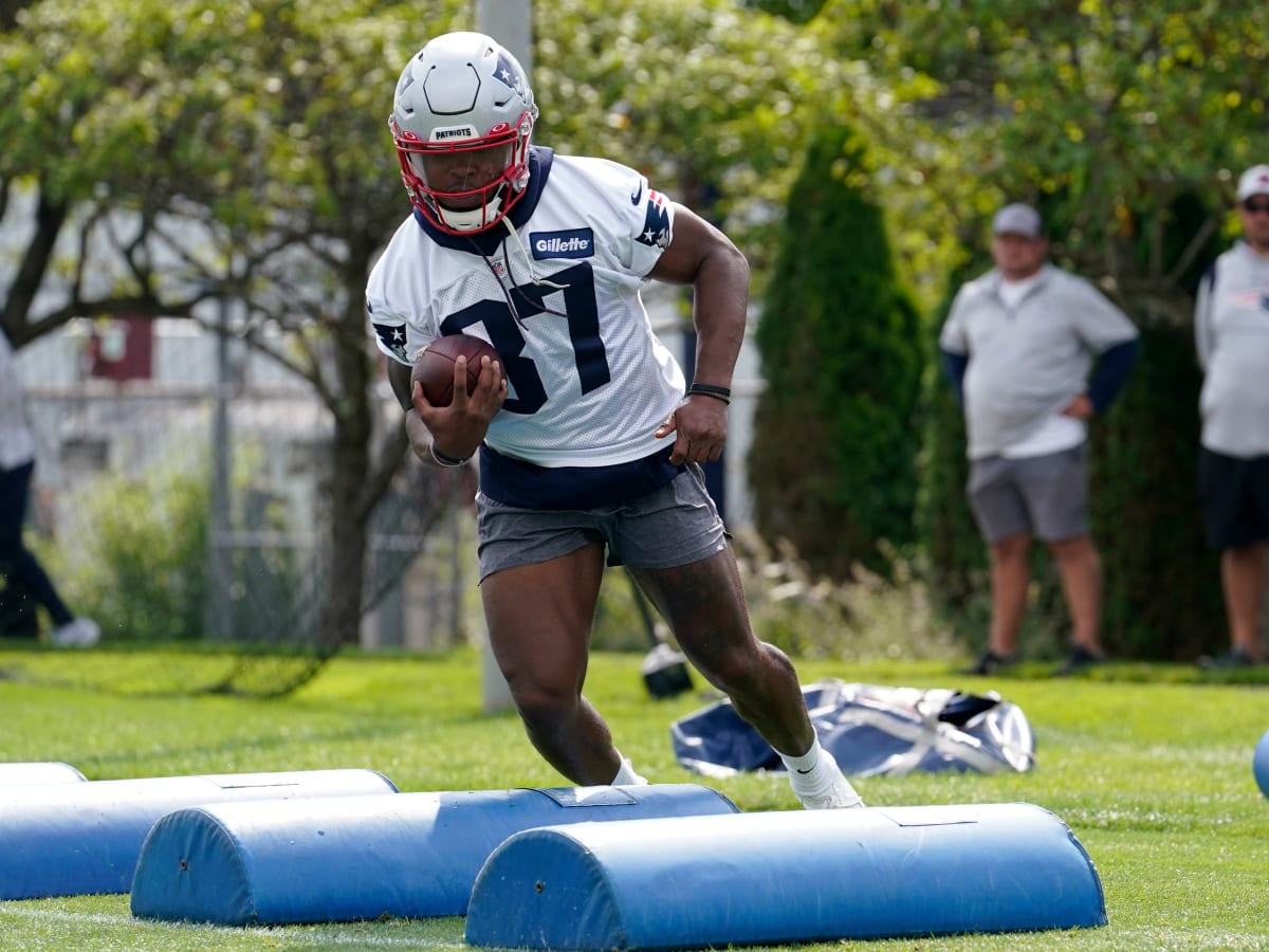 Thursday, August 12, 2021: New England Patriots running back Damien Harris  (37) during the NFL preseason game between the Washington Football Team and  the New England Patriots held at Gillette Stadium, in