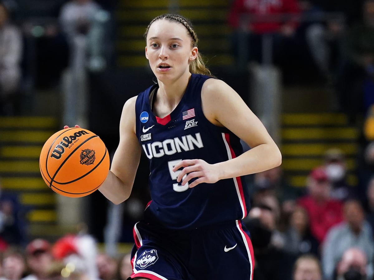 Paige Bueckers injury is brutal blow to UConn, college basketball - Sports  Illustrated