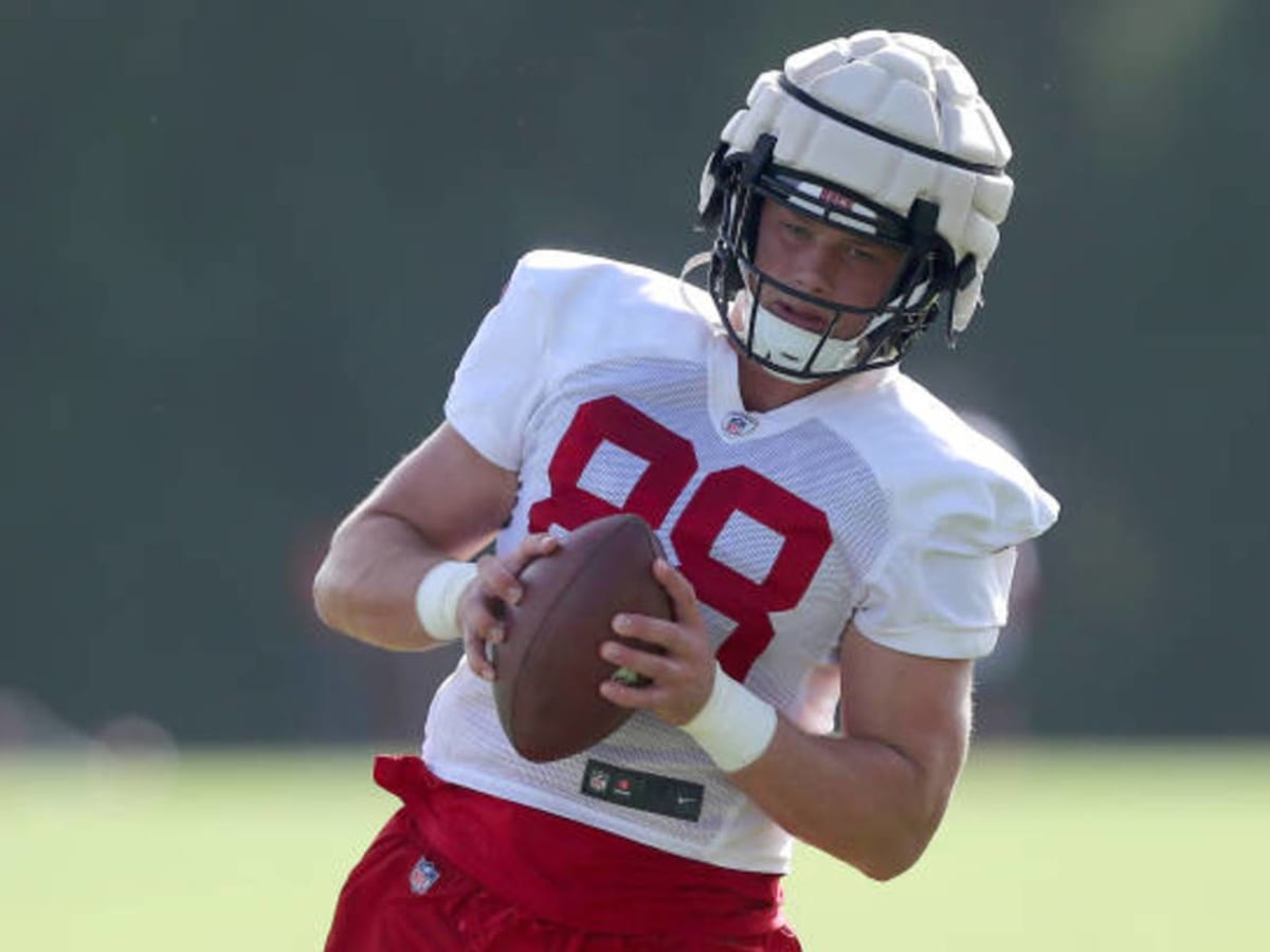 Bucs tight end Cade Otton wants to be like Gronk