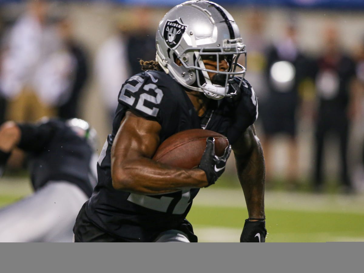 Las Vegas Raiders running back Ameer Abdullah (22) on a kickoff