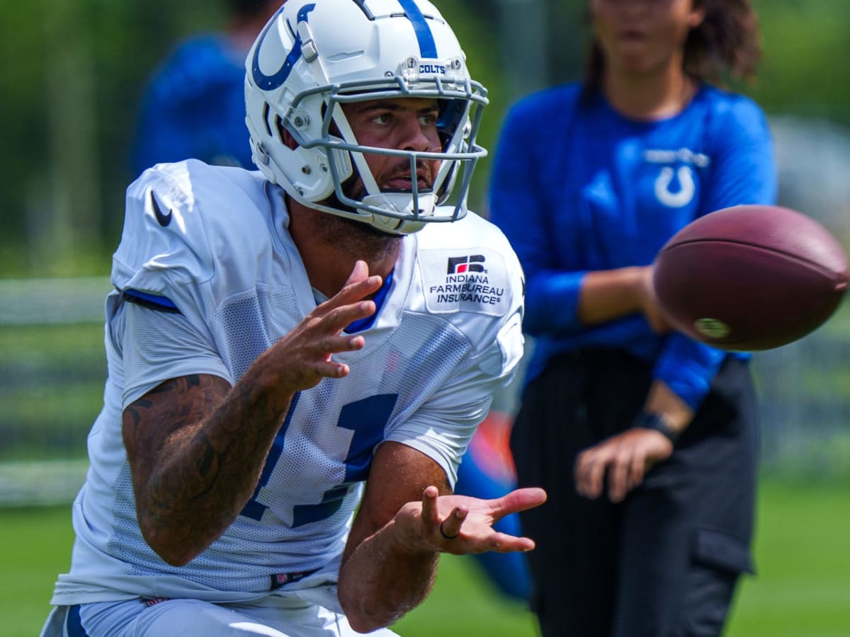 Indianapolis Colts Training Camp Journal, Day 7: Defense Capitalizes as  Offense Slogs Through Sloppiest Day - Sports Illustrated Indianapolis Colts  News, Analysis and More