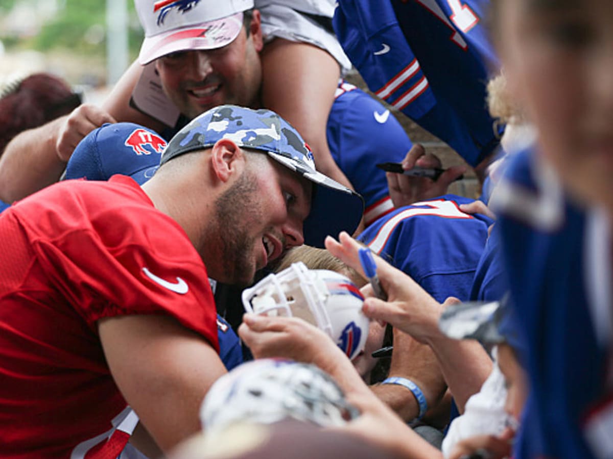 Bills QB Josh Allen on autographs: 'I pick out the kids.  Kids are kinda  what makes this go'