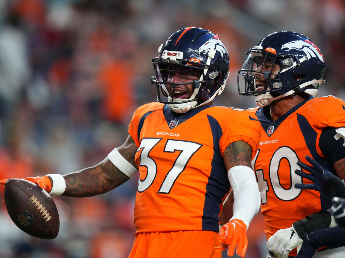 Denver Broncos: P.J. Locke turnings heads at OTAs