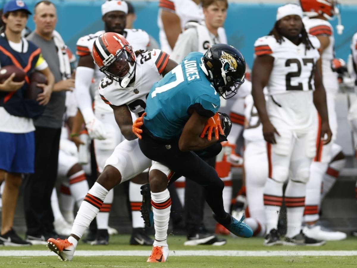 JACKSONVILLE, FL - AUGUST 14: Jacksonville Jaguars Wide Receiver Tevin  Jones (7) during the preseason game between the Cleveland Browns and the  Jacksonville Jaguars on August 14, 2021 at TIAA Bank Field