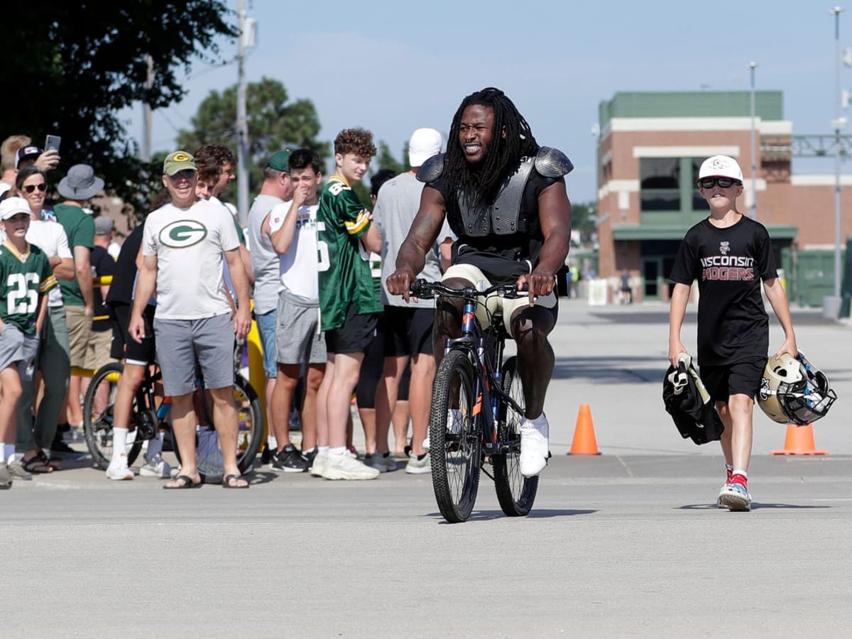 How a longstanding Packer tradition helped unite a Packers WR and a local  teenager