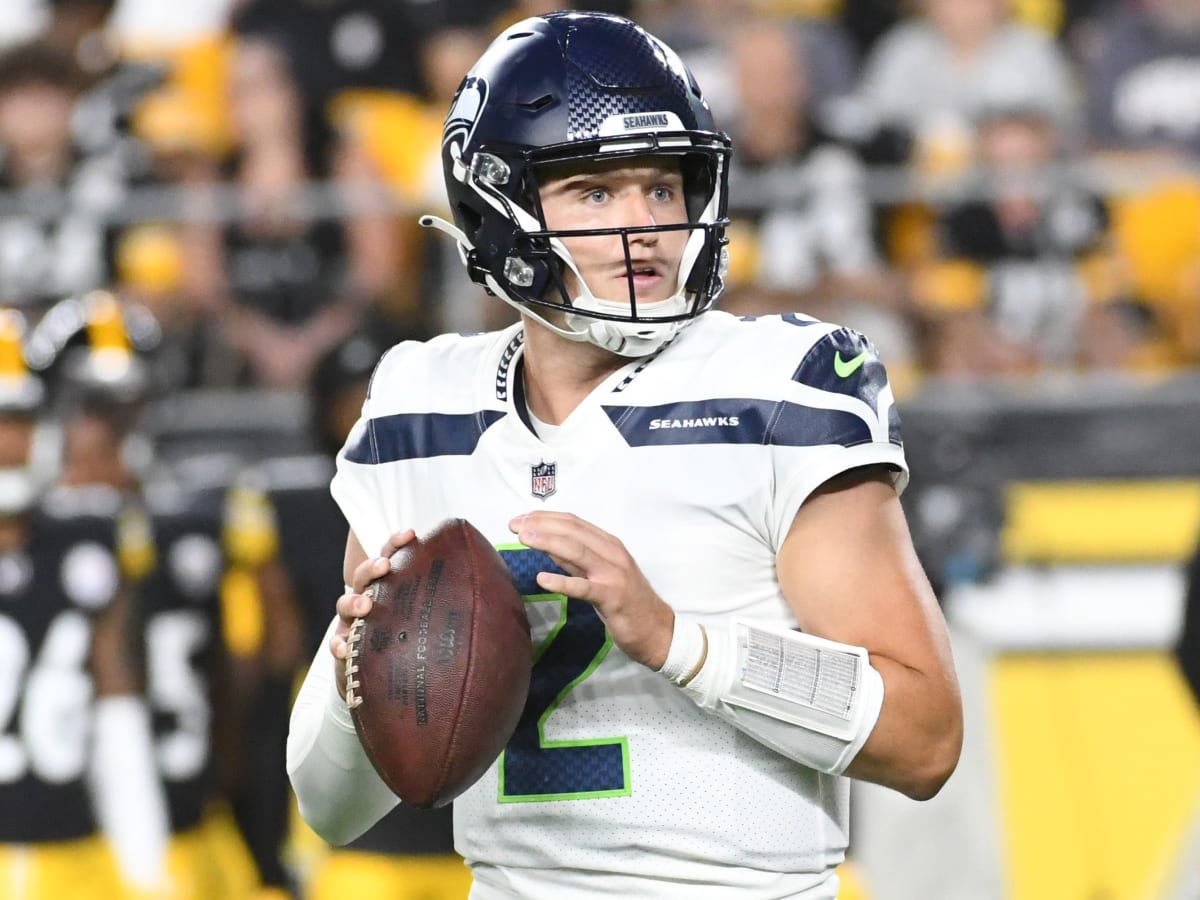 Seattle QB Lock tests positive for COVID-19; out vs. Bears