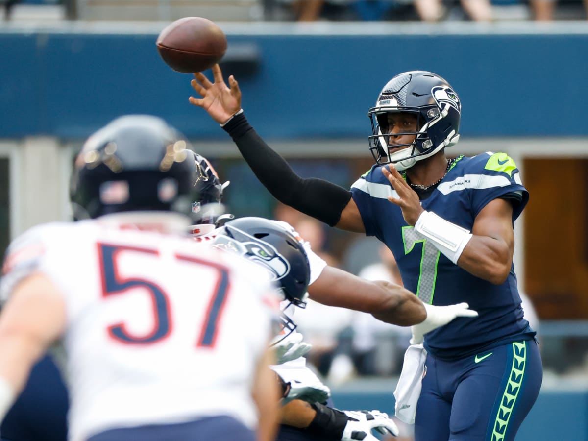 Instant Reaction: Bears Embarrass Dysfunctional Seahawks in 27-11 Preseason  Defeat - Sports Illustrated Seattle Seahawks News, Analysis and More