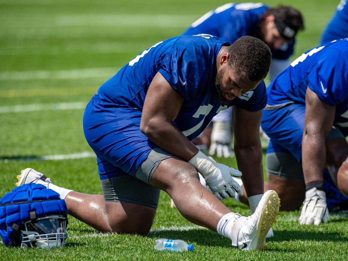 Giants' Evan Neal Leaning on All-Pro Teammate to Improve - Sports  Illustrated New York Giants News, Analysis and More