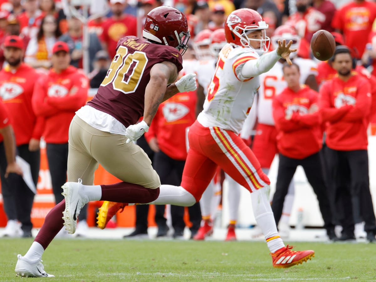 RB Jerick McKinnon Returns to KC Chiefs: Clyde Edwards-Helaire, Ronald  Jones Impact? - Sports Illustrated Kansas City Chiefs News, Analysis and  More