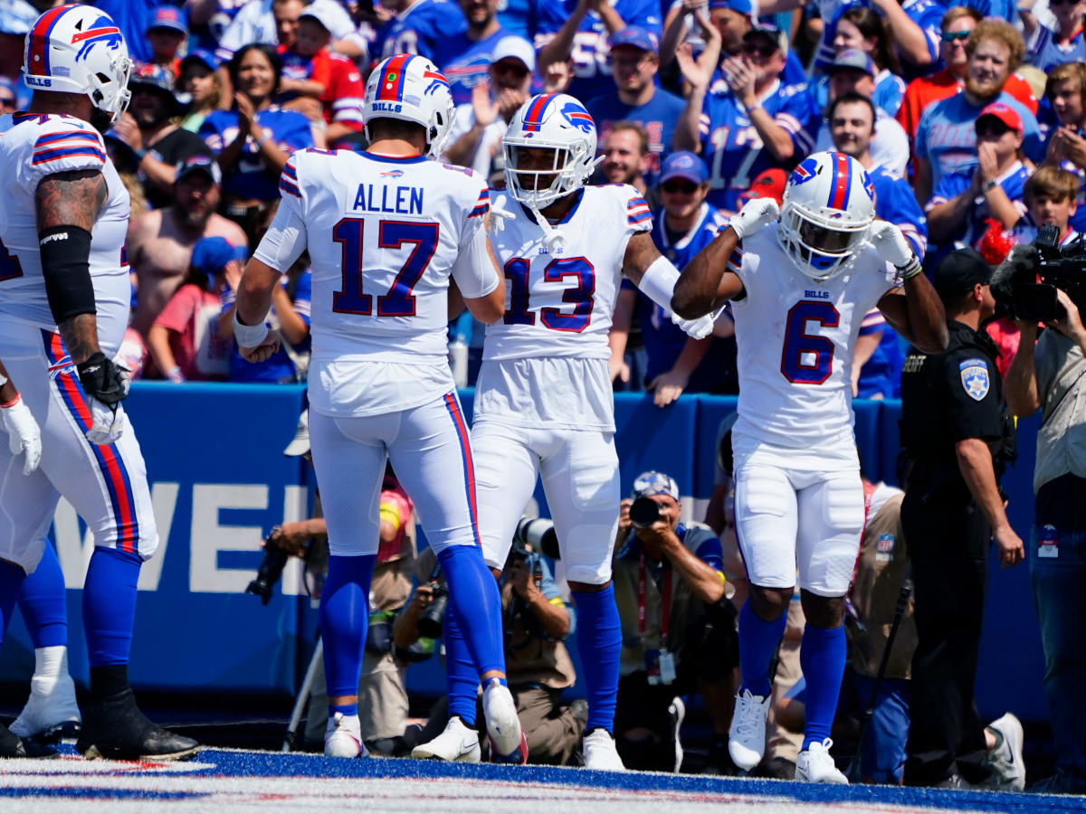 EAST RUTHERFORD, NJ - NOVEMBER 06: Buffalo Bills wide receiver Gabe Davis  (13) during the National Football League game between the New York Jets and  Buffalo Bills on November 6, 2022 at