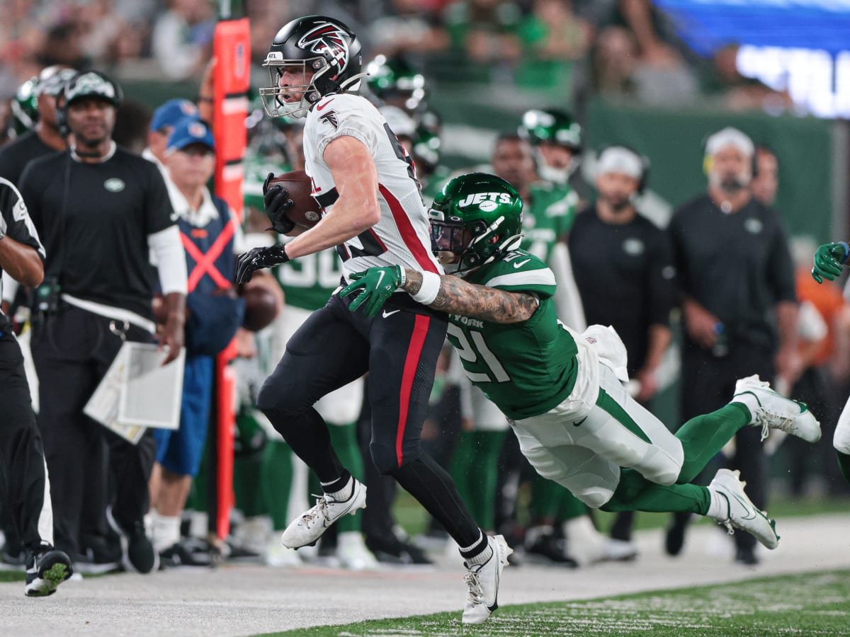 Atlanta Falcons quarterback Desmond Ridder hits wide receiver Jared  Bernhardt in stride on 34-yard pickup