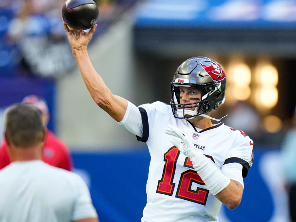 Tom Brady Leads Bucs to Field Goal in First Preseason Action