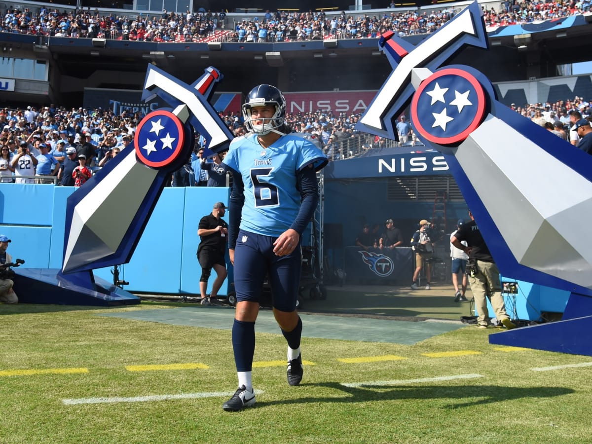 Tennessee Titans punter Ryan Stonehouse (4) takes a break during their game  against the Jacksonville Jaguars, Sunday, Dec. 11, 2022, in Nashville,  Tenn. (AP Photo/Wade Payne Stock Photo - Alamy