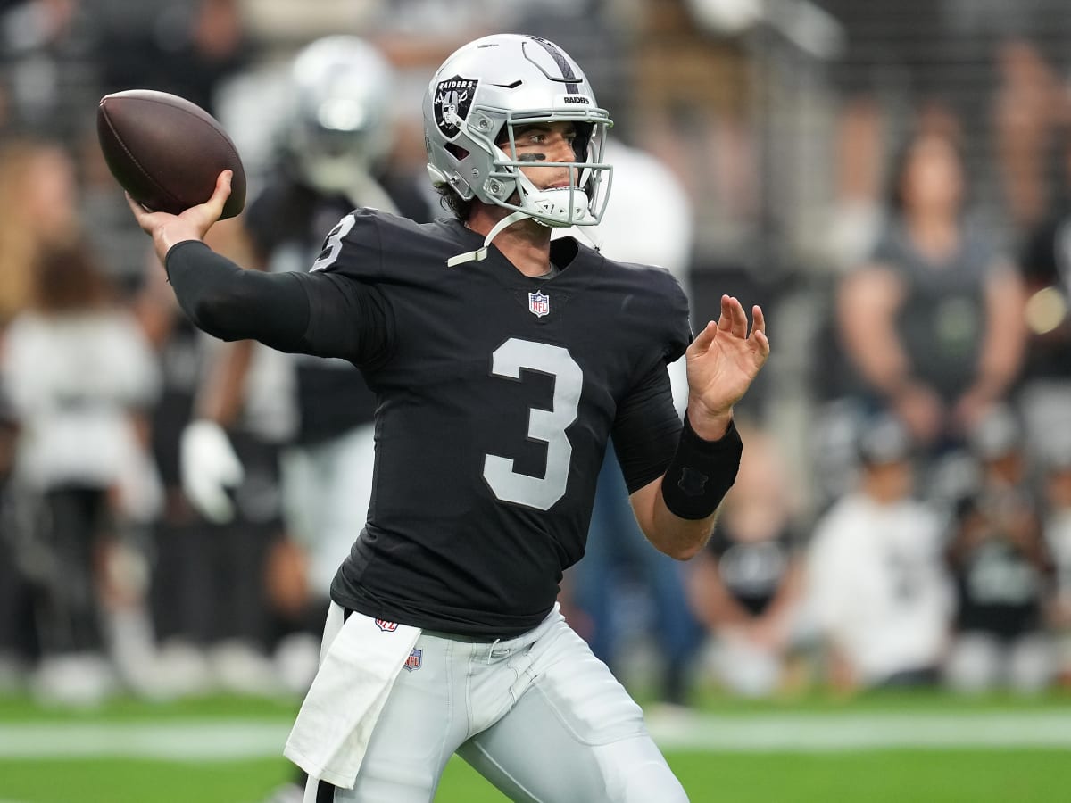 Stidham helps Raiders nearly shock Niners in his 1st start