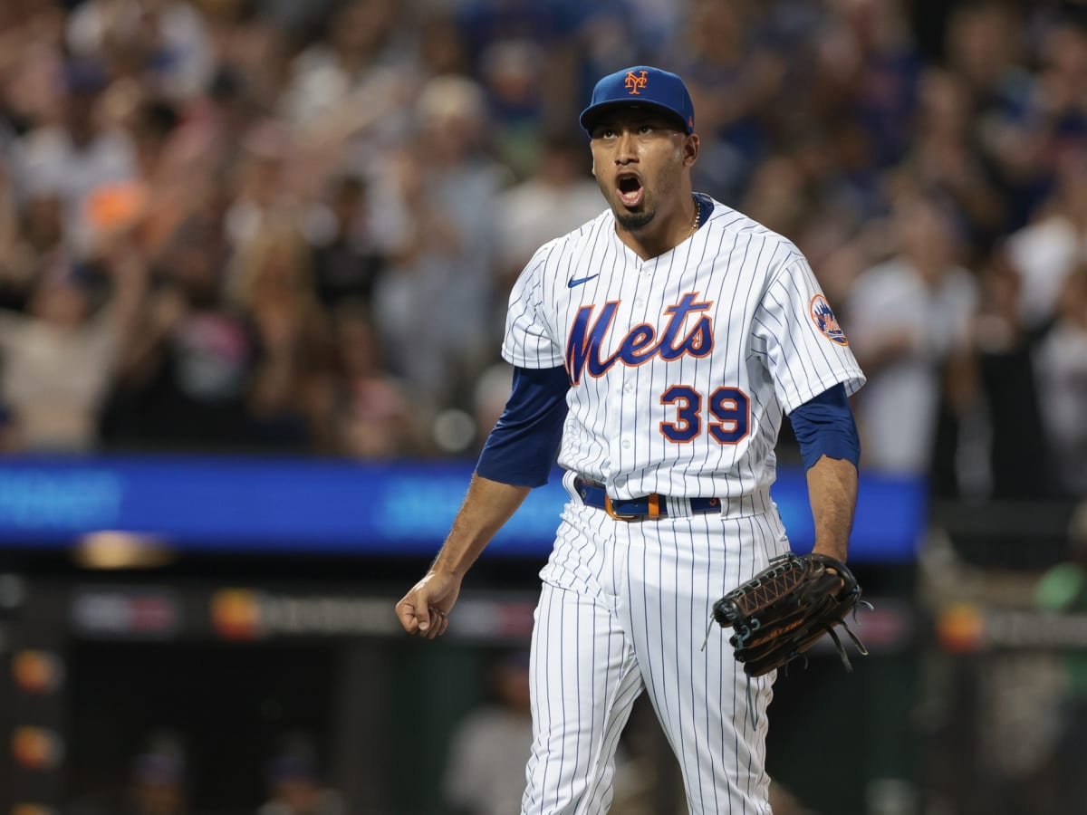 Edwin Diaz has an epic walk-out song 🎺🔥 via: SNY