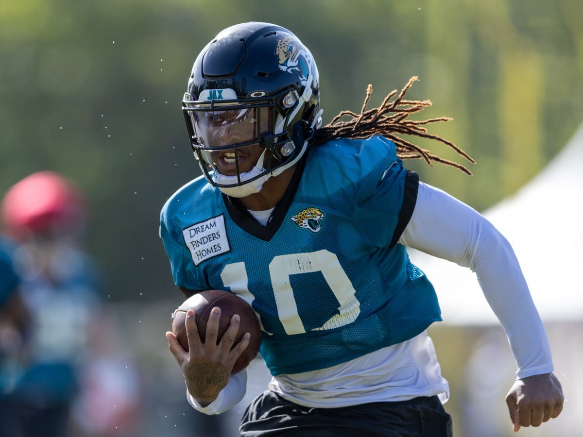 Jacksonville Jaguars trade WR Laviska Shenault to Carolina