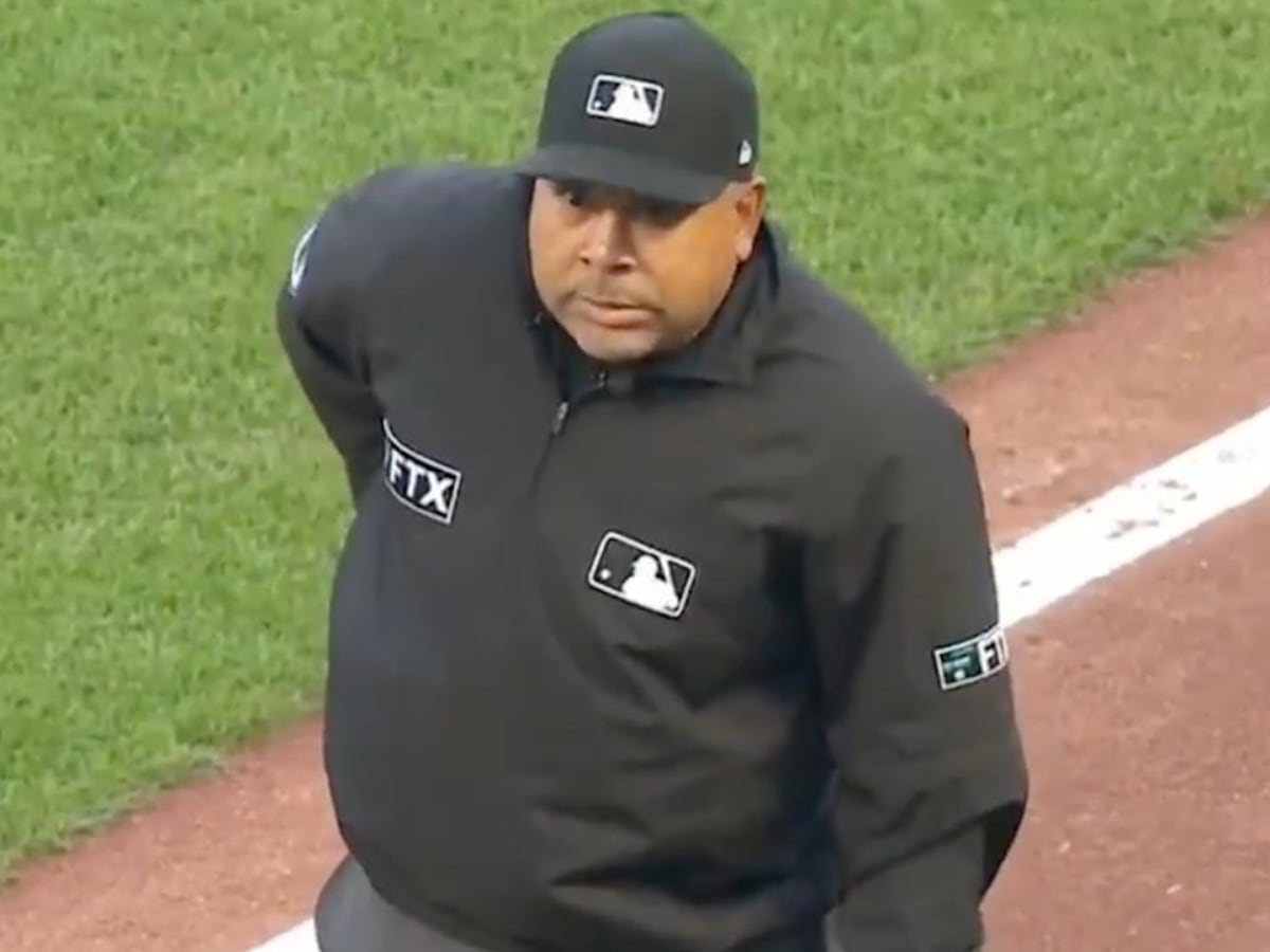 Umpire caught cursing on hot mic during padres-giants game