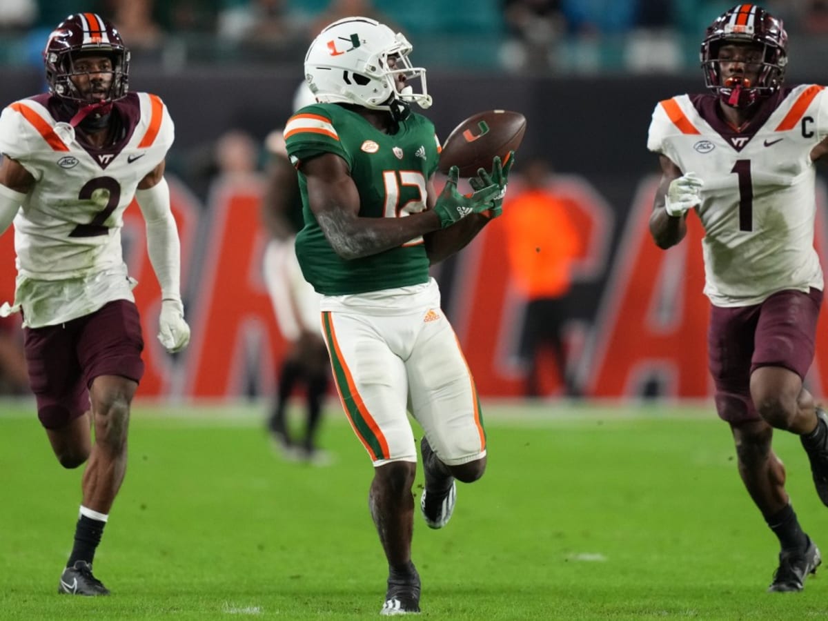 Miami Hurricanes move up in AP poll despite bye week