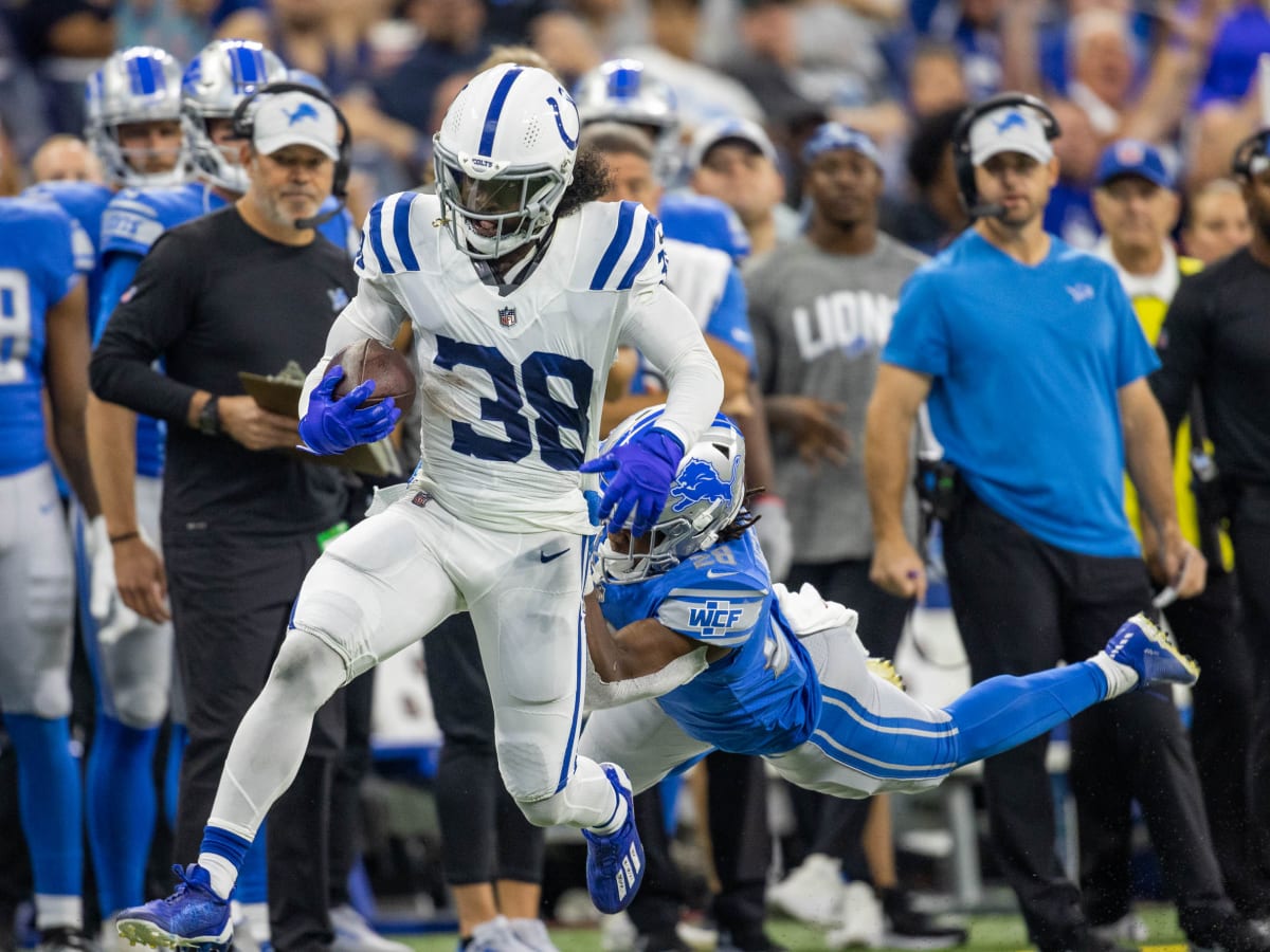 Indianapolis Colts sign Beaumont native Tony Brown to active roster