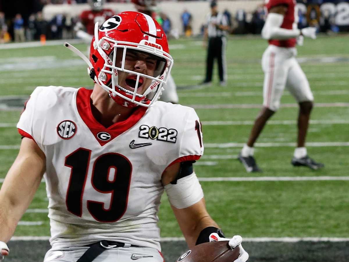 Will Georgia football don the black to hunt down Oregon?