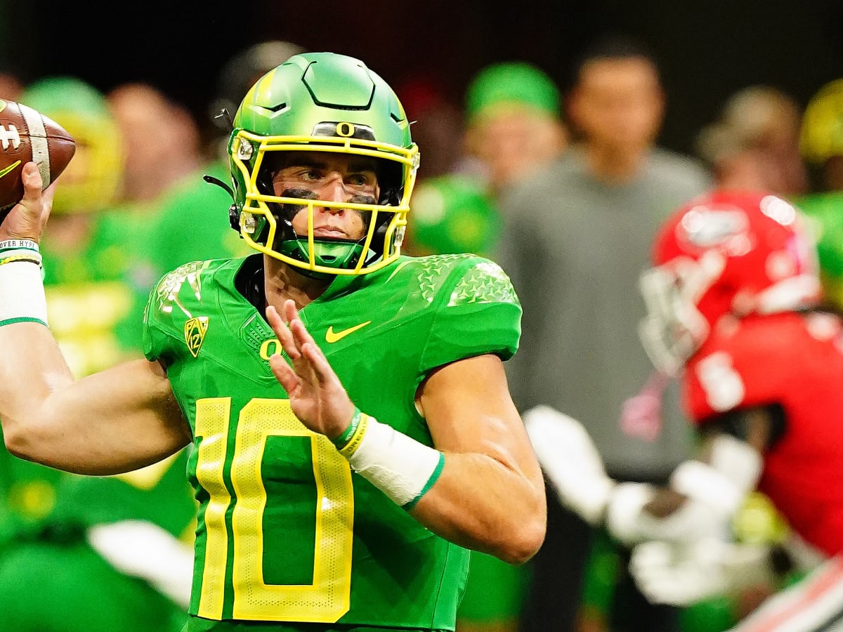 Quarterback Bo Nix Opens Up on Why he Transferred to Oregon Football -  Sports Illustrated Oregon Ducks News, Analysis and More