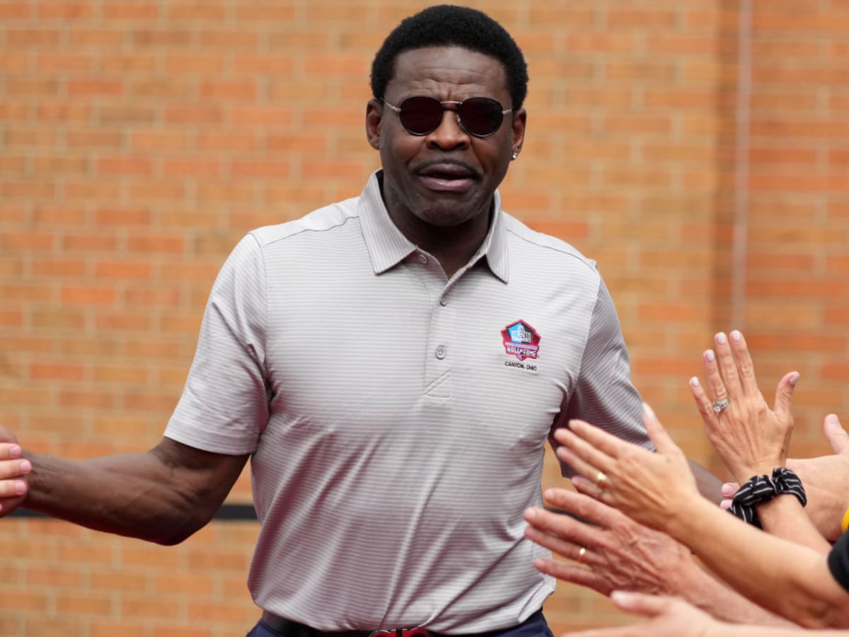 Playmaker Michael Irvin, Who Predicted Kirk Cousins as 2022 MVP, Calls Out  Green Bay Packers and Aaron Rodgers for Losing Top Divisional Berth to  Mighty 6–1 Minnesota Vikings - EssentiallySports