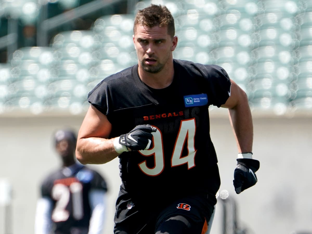 Bengals defensive end Sam Hubbard donated thousands of dollars to  Cincinnati's Freestore Foodbank.