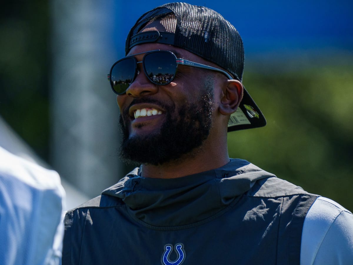 Colts: Shaquille Leonard's 4-word message to haters will fire up  Indianapolis fans