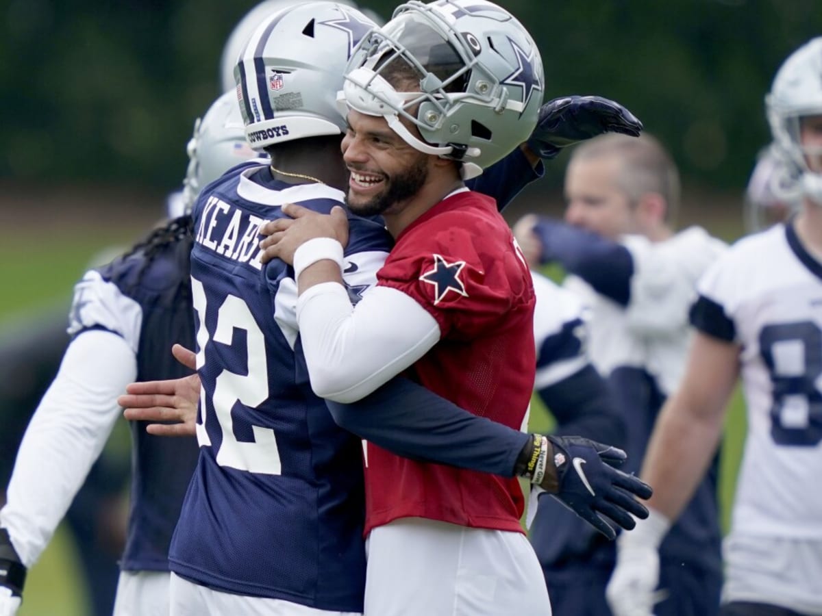 Epstein] Welp. Cowboys already down two starting CBs to season-ending  injuries. Now, starting safety Jayron Kearse just helped off field during  pregame warmups. : r/cowboys